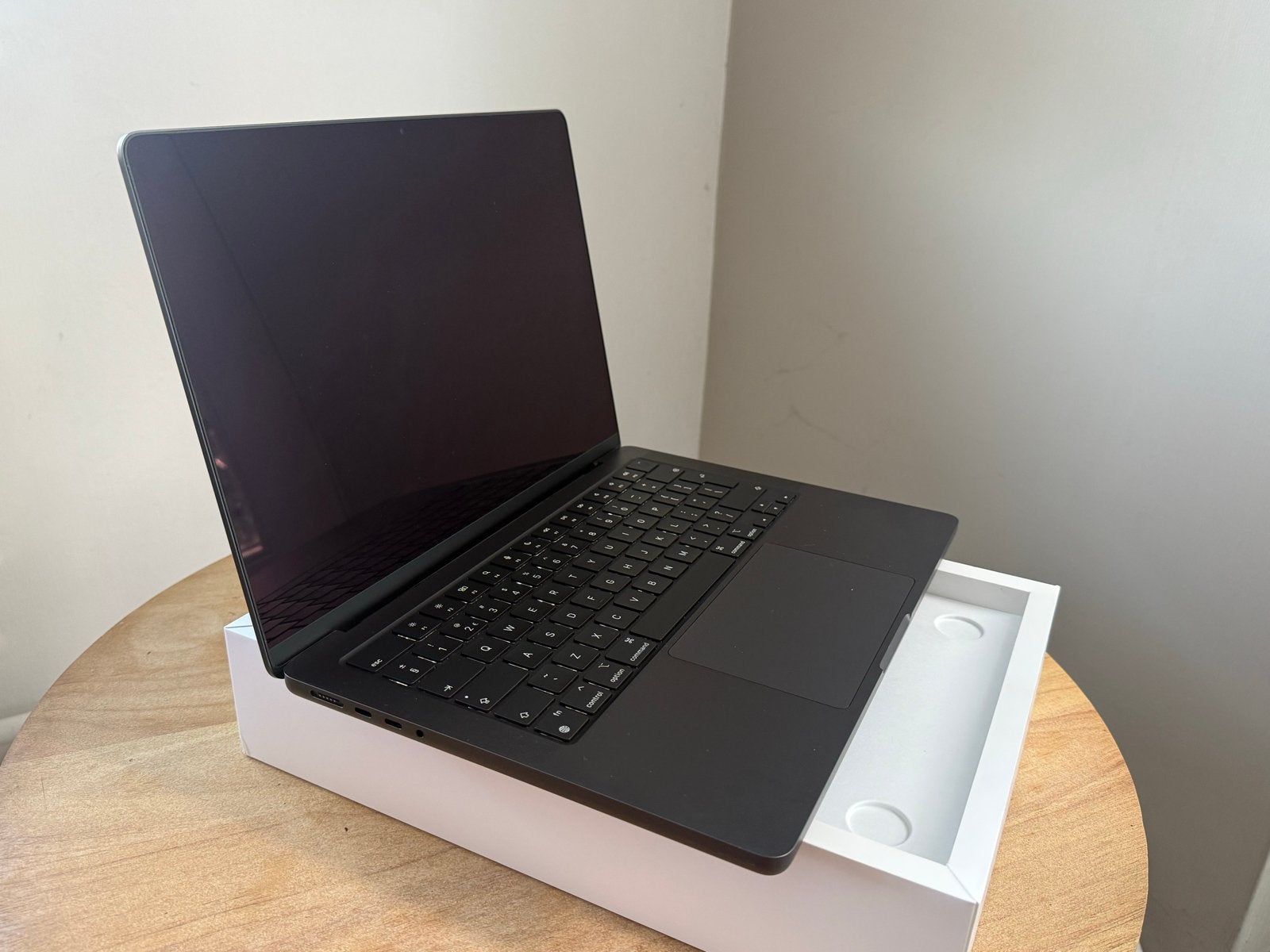 Apple MacBook Pro M3 14" (2023) 18GB RAM, 512GB SSD, Computers en Software, Apple Macbooks, Qwerty, Overige groottes, 512 GB, Zo goed als nieuw