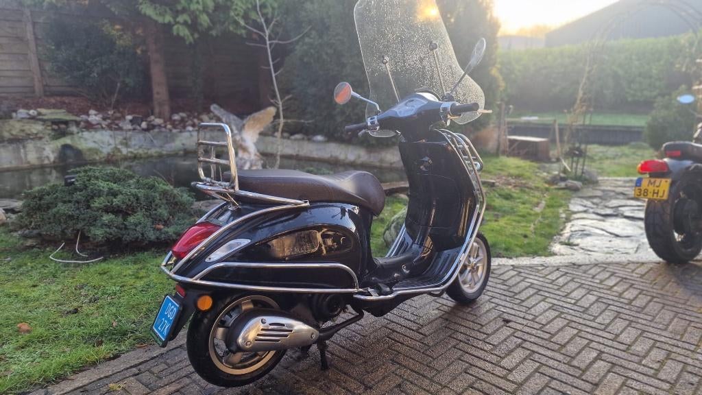 Vespa Primavera 50 4T – Rijdt goed – Lage km–Scherp geprijsd, Ophalen, Piaggio, Gebruikt, Benzine