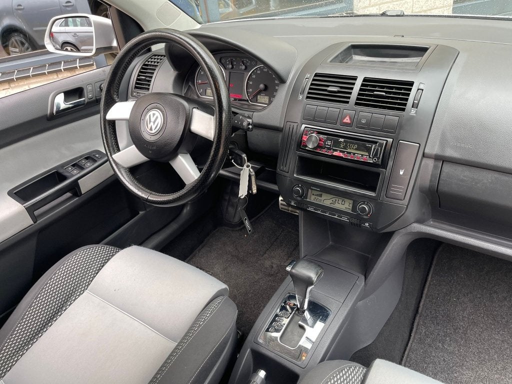 Volkswagen Polo 1.4-16V Cross 5Drs Automaat Distri VV NAP, Auto's, Volkswagen, Automaat, Bedrijf, 1111 kg, Euro 4
