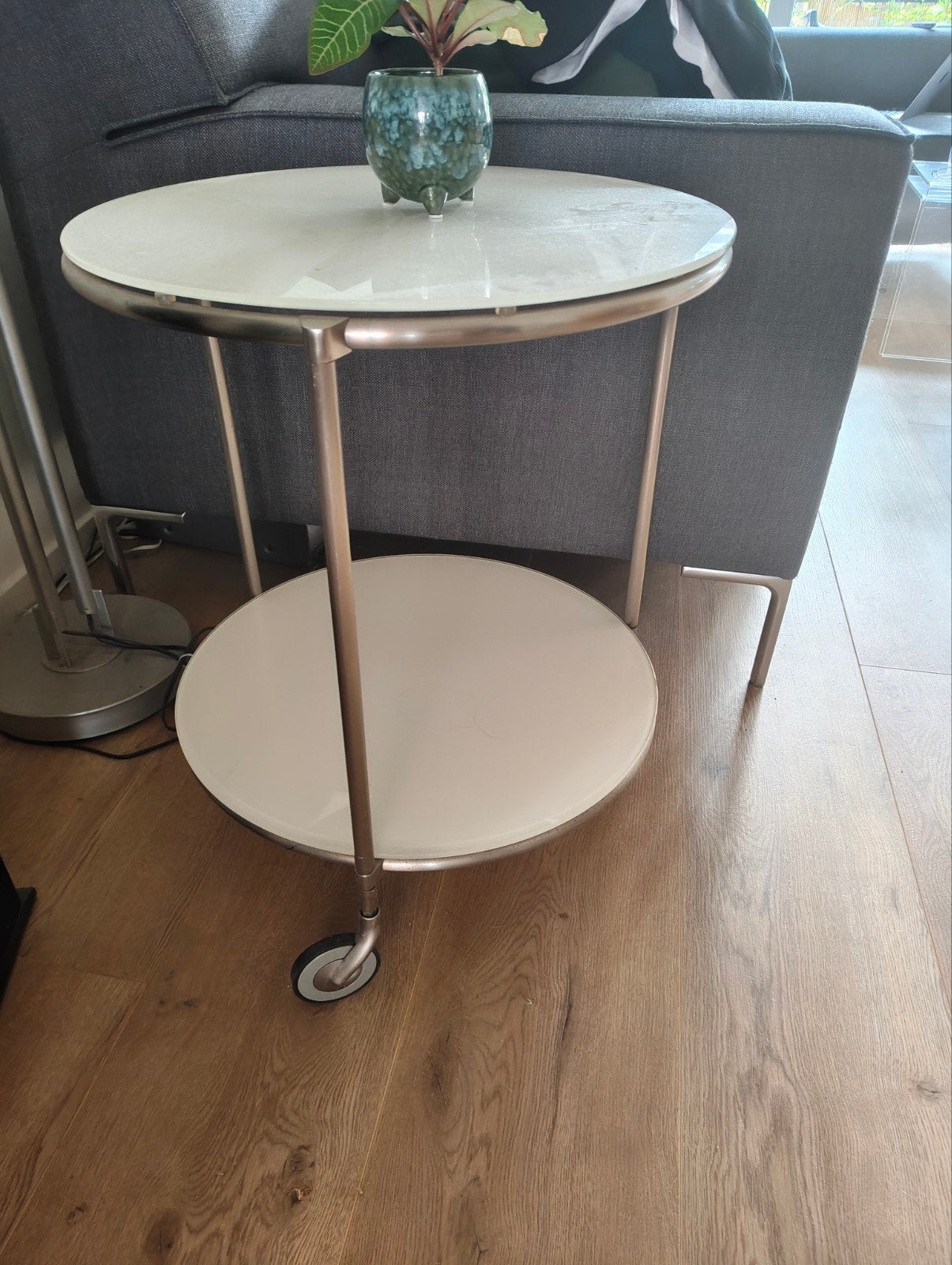 Vintage ikea tafeltje, Huis en Inrichting, Tafels | Bijzettafels, Minder dan 55 cm, Rond, Zo goed als nieuw, Ophalen