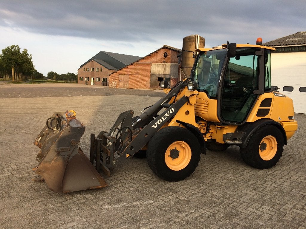 Volvo L25F Bj. 2015 Shovel Loader Wiellader, Ophalen of Verzenden, Wiellader of Shovel