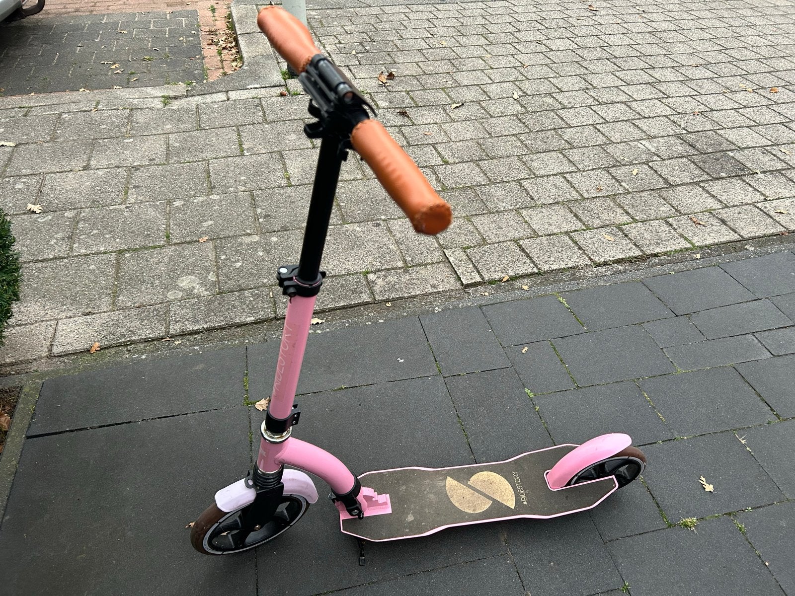 Roze Story Retro Ride Opvouwbare step, Fietsen en Brommers, Ophalen, Zo goed als nieuw, Gewone step
