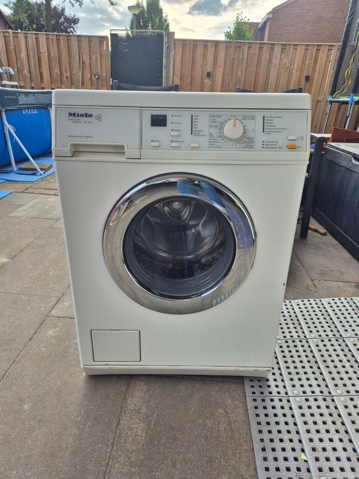 Miele wasmachine, Witgoed en Apparatuur, Wasmachines, Ophalen, 1200 tot 1600 toeren, Gebruikt, 4 tot 6 kg