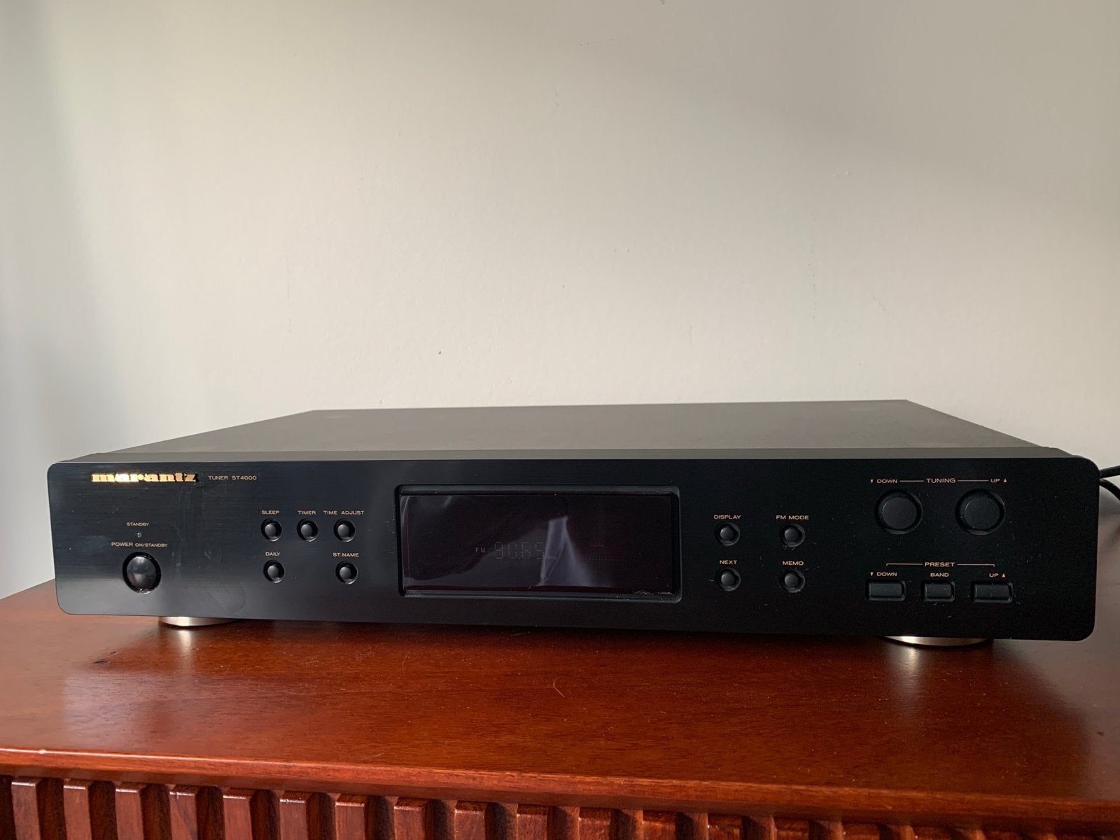 Marantz ST4000-N1B Tuner - Hoogwaardige FM/AM Radio, Ophalen of Verzenden, Zo goed als nieuw