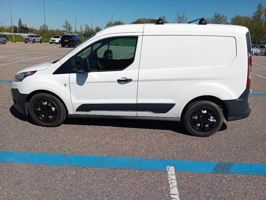 Ford transit courier 1.0 ecoboost benzine 2017, Auto's, Bestelauto's, Euro 6, 4 cilinders, Wit, Handgeschakeld