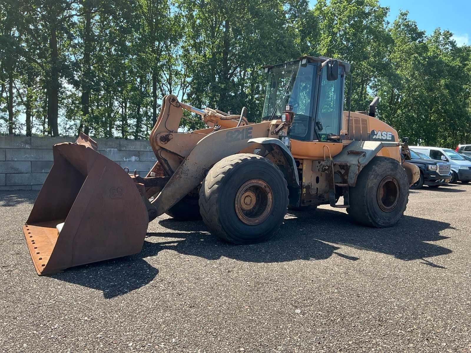 2008 Case 821E Shovel, Wiellader of Shovel