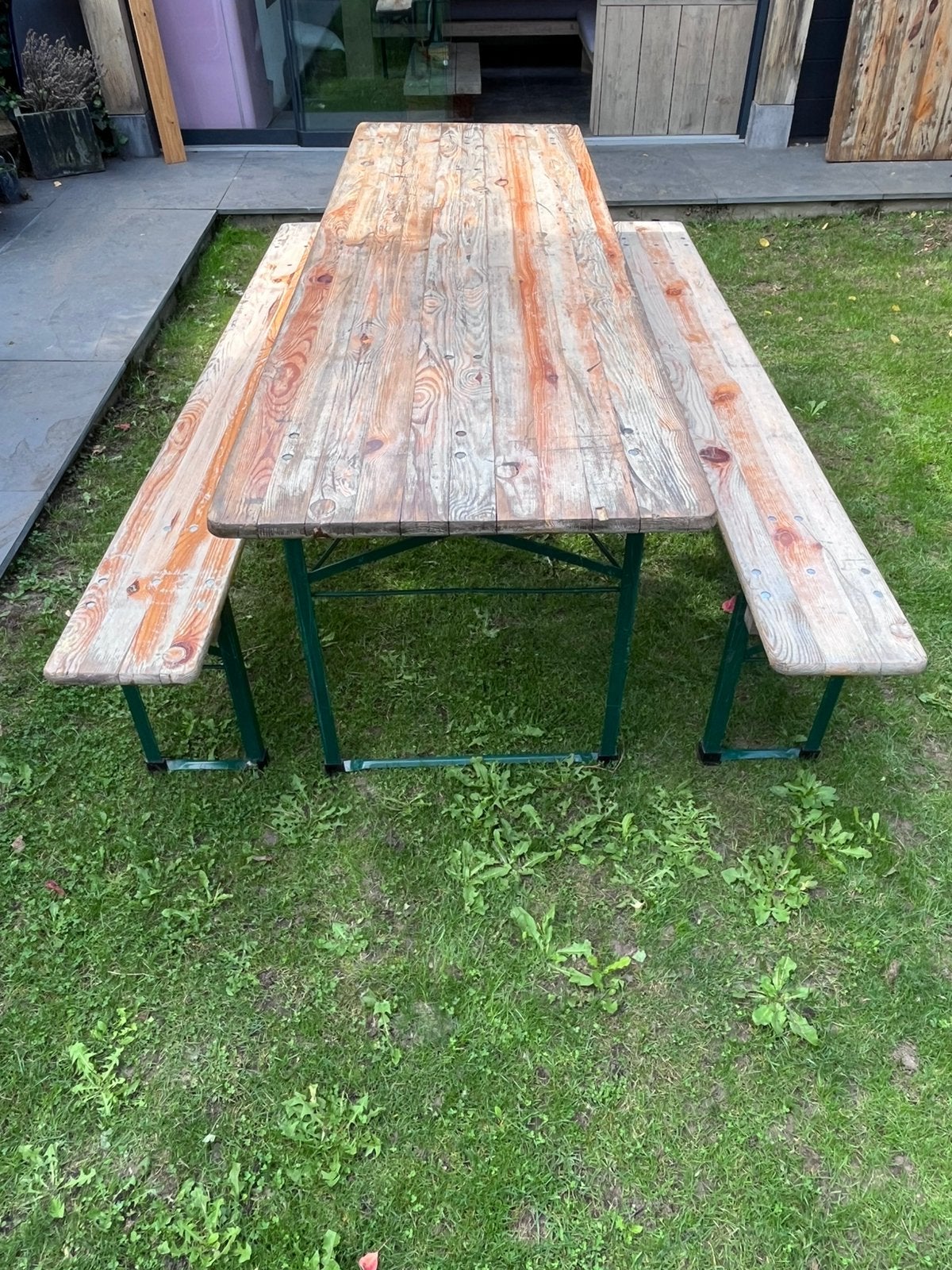 Te koop nog 2 biertafels incl. bankjes. Weg=Weg!, Gebruikt, Ophalen of Verzenden, Inklapbaar, Rechthoekig