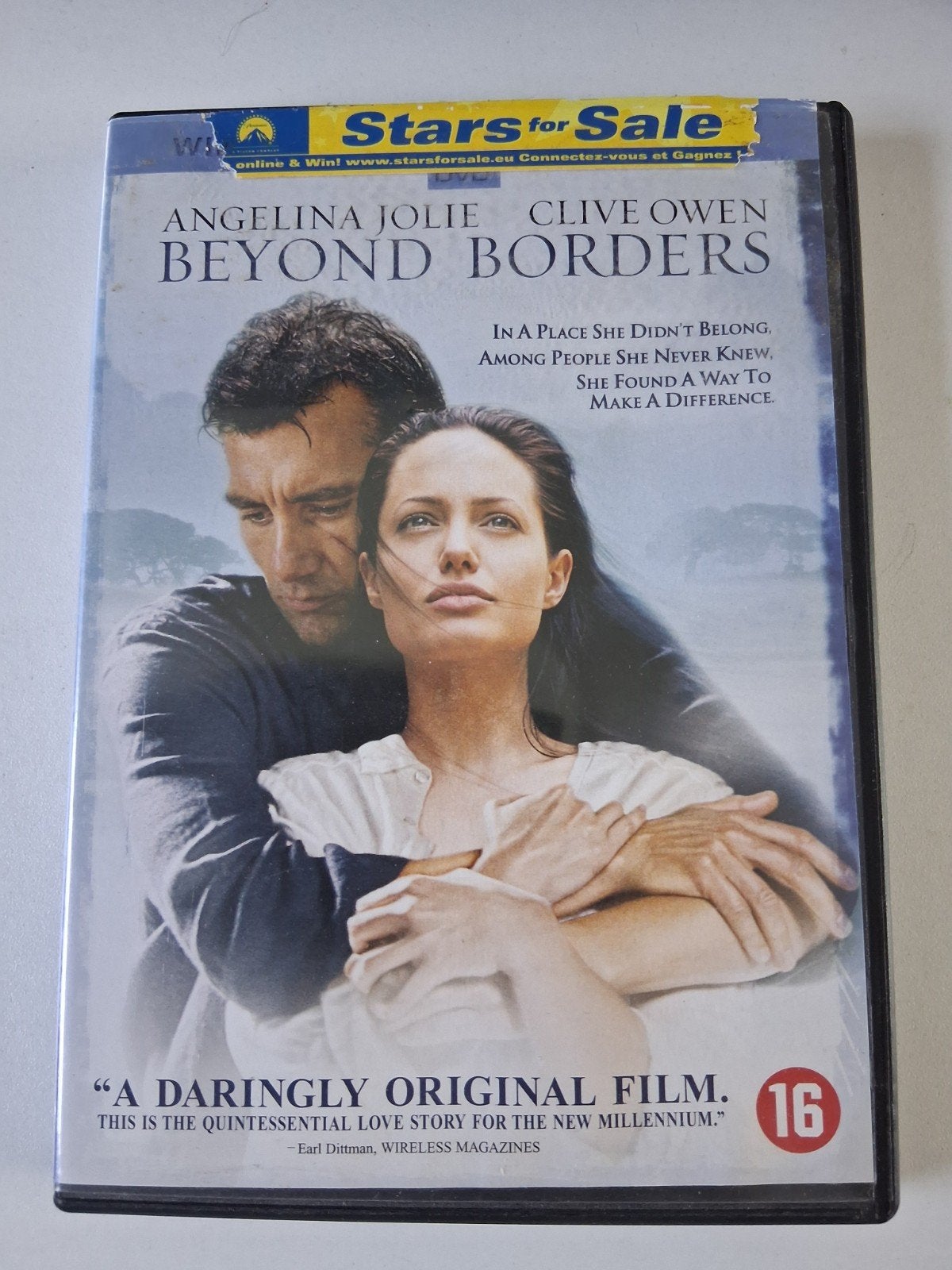 Beyond Borders, Vanaf 12 jaar, Ophalen of Verzenden, Zo goed als nieuw