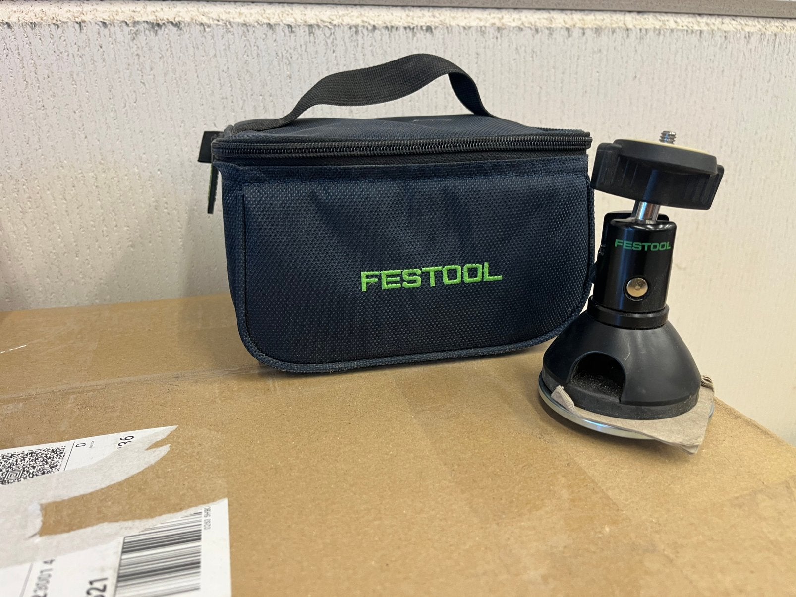 Festool Kal 2 lamp compleet met 220 en 12 v laadsnoer, Ophalen of Verzenden, Zo goed als nieuw