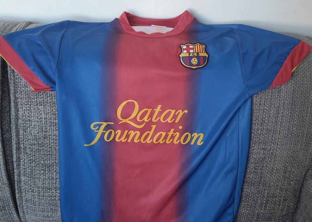 Messi shirt FC Barcelona maat 176 mes que un club, Maat XS of kleiner, Ophalen of Verzenden, Zo goed als nieuw, Shirt