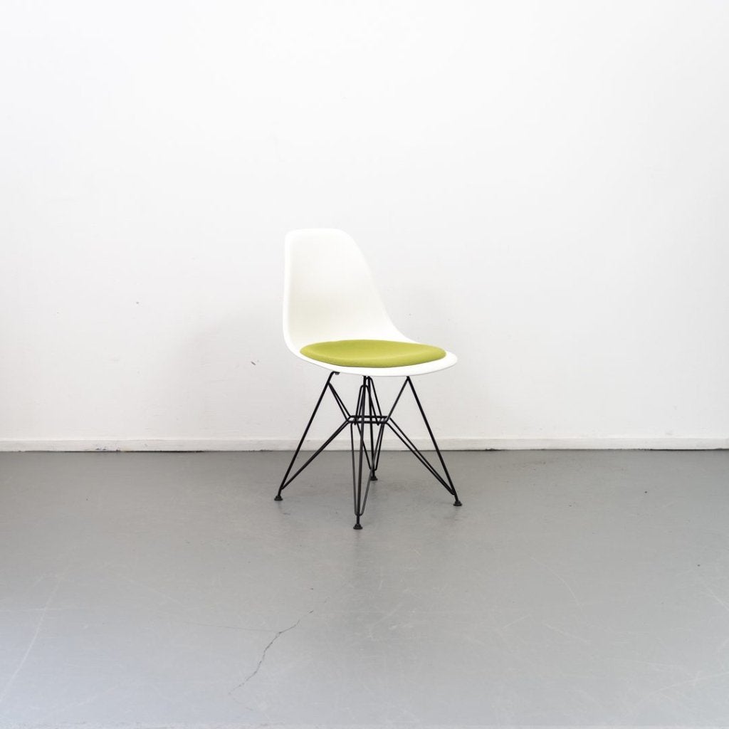 Vitra Eames DSR Stoel Wit/Groen Stof - Zwart, Niet ingevuld, Zo goed als nieuw, Niet ingevuld, Niet ingevuld