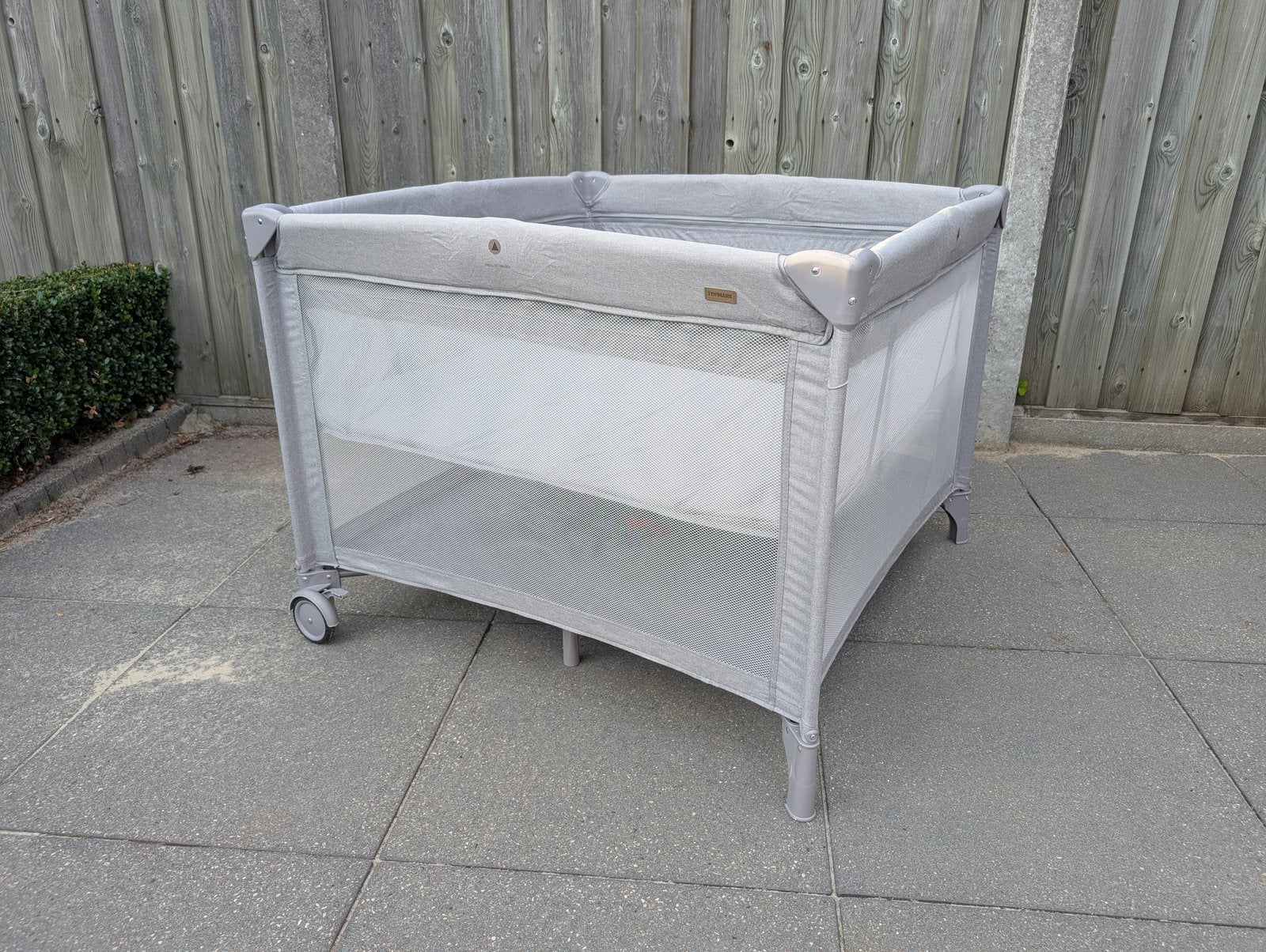 Topmark campingbed/reisbox grijs, Ophalen, Zo goed als nieuw, Ledikant