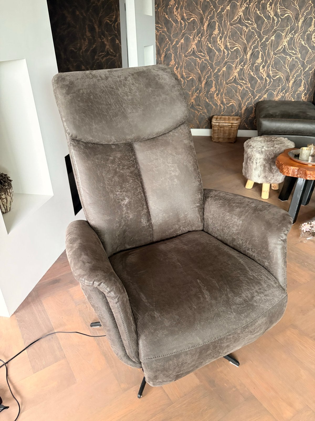 Prominent Breed Relaxfauteuil - 53 cm zitdiepte, Ophalen, Gebruikt, Bruin, Eén