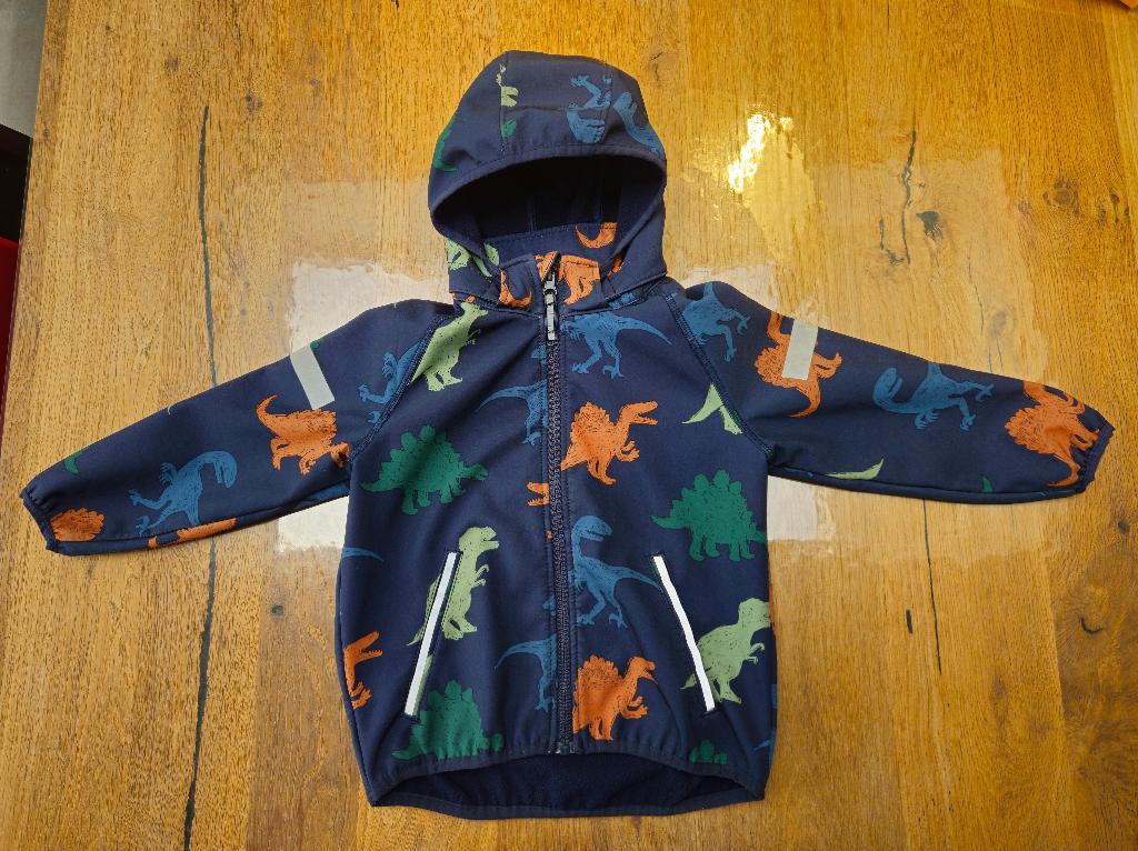 Softshell dino jas maat 98, Kinderen en Baby's, Kinderkleding | Maat 98, Gebruikt, H&M, Ophalen of Verzenden, Jongen