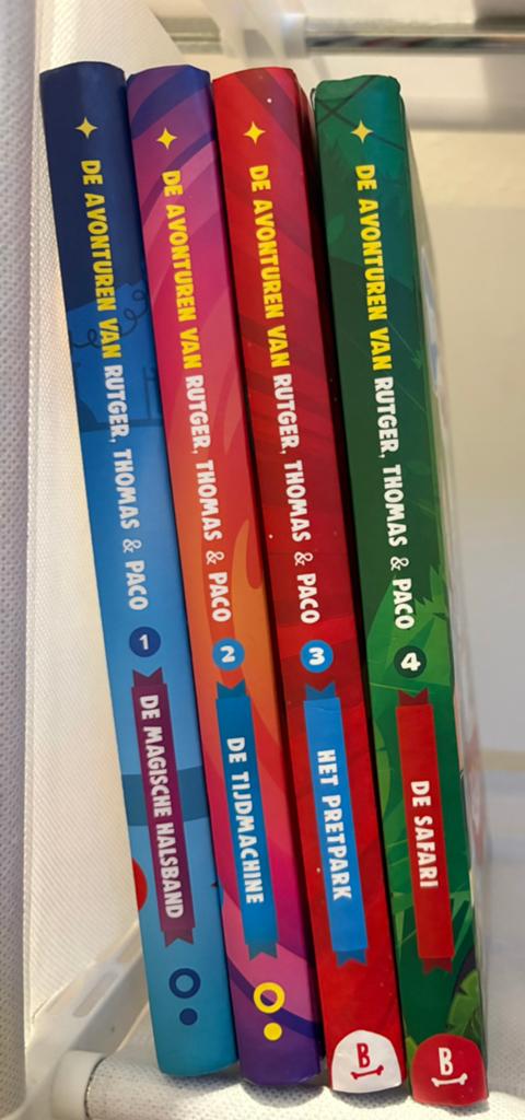 Rutger, Thomas en Paco boek 1 t/m 4 hardcover, Ophalen of Verzenden, Zo goed als nieuw, Fictie