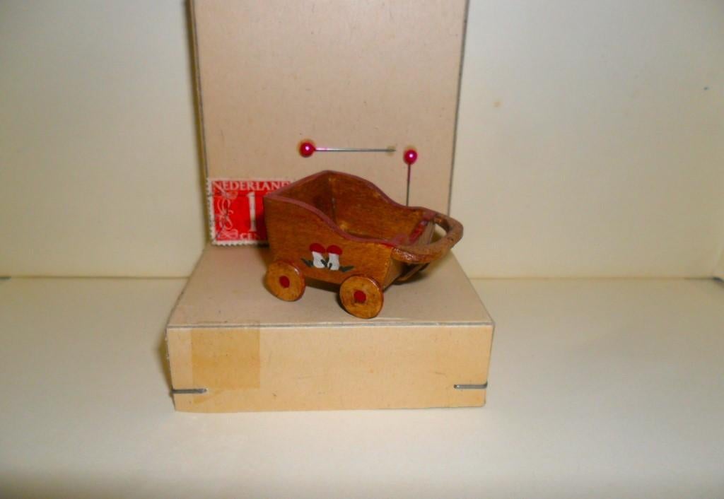 oud houten poppenwagen poppenhuis popje miniatuur speelgoed, Verzamelen, Poppenhuizen en Toebehoren, Verzenden, Poppenhuis