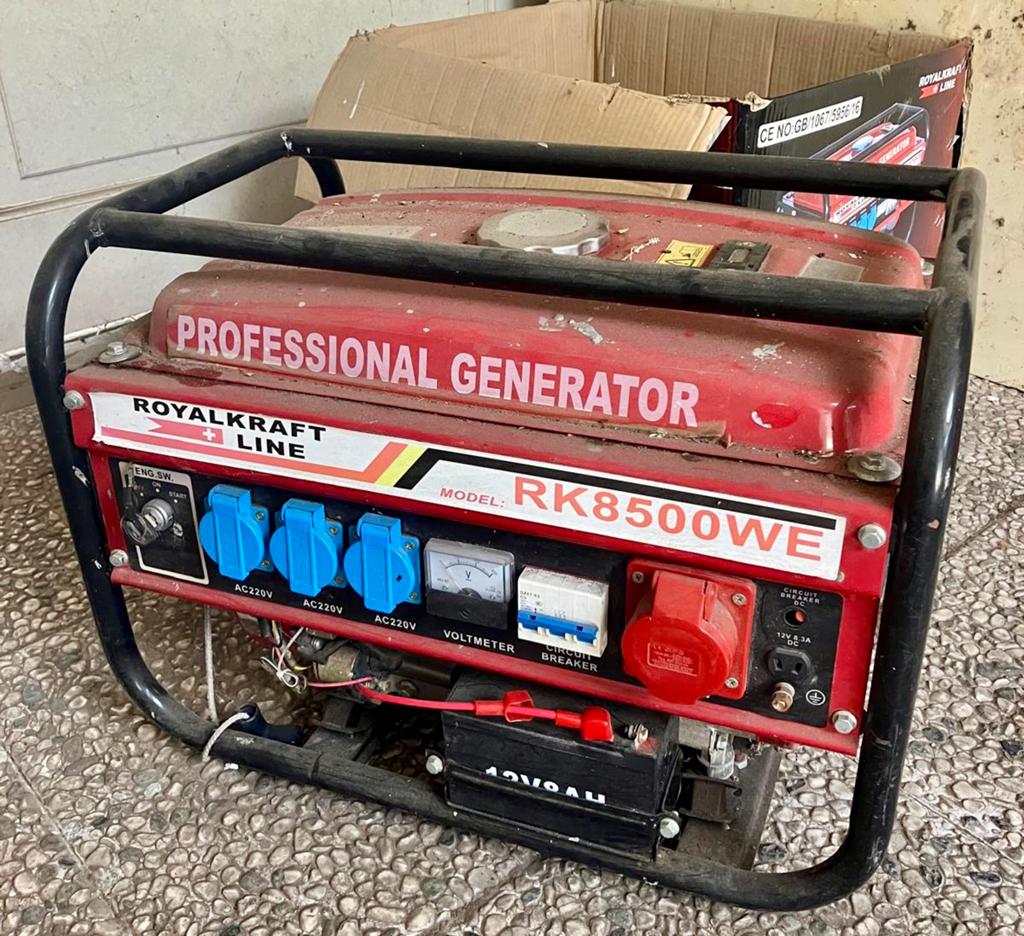 Generator RoyalKraft Line RK8500WE Benzine 6500W, Gebruikt, Elektrisch startend, Benzine, Ophalen of Verzenden
