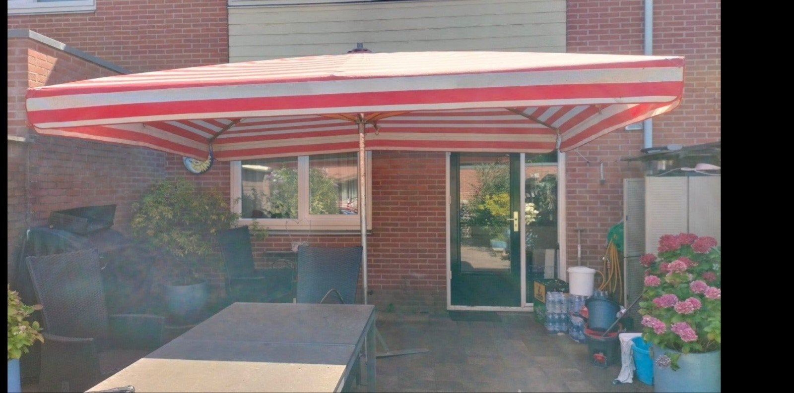 Grote rood/wit gestreepte marktparasol met zijzeilen (4x3m), Tuin en Terras, Parasols, Ophalen of Verzenden, Zweefparasol, Waterdicht