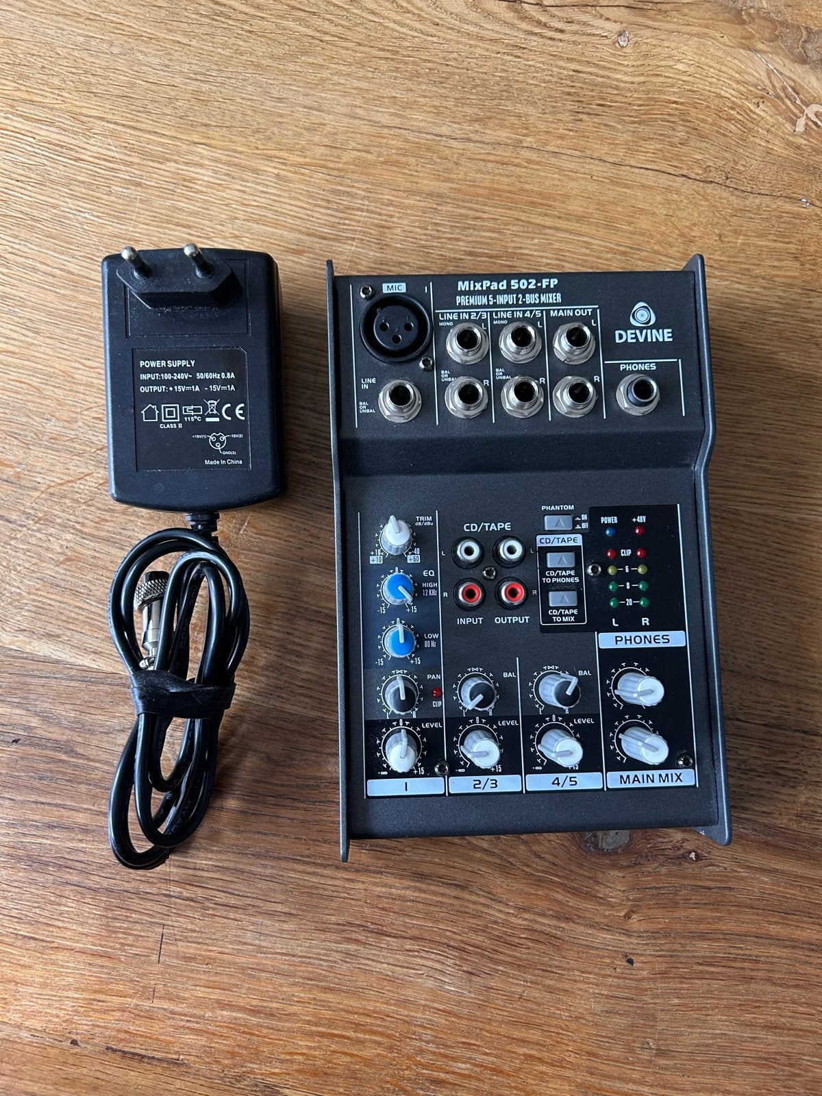 Devine MixPad 502-FP Analoog Mengpaneel - Compact & Compleet, Muziek en Instrumenten, Mengpanelen, Ophalen of Verzenden, Gebruikt