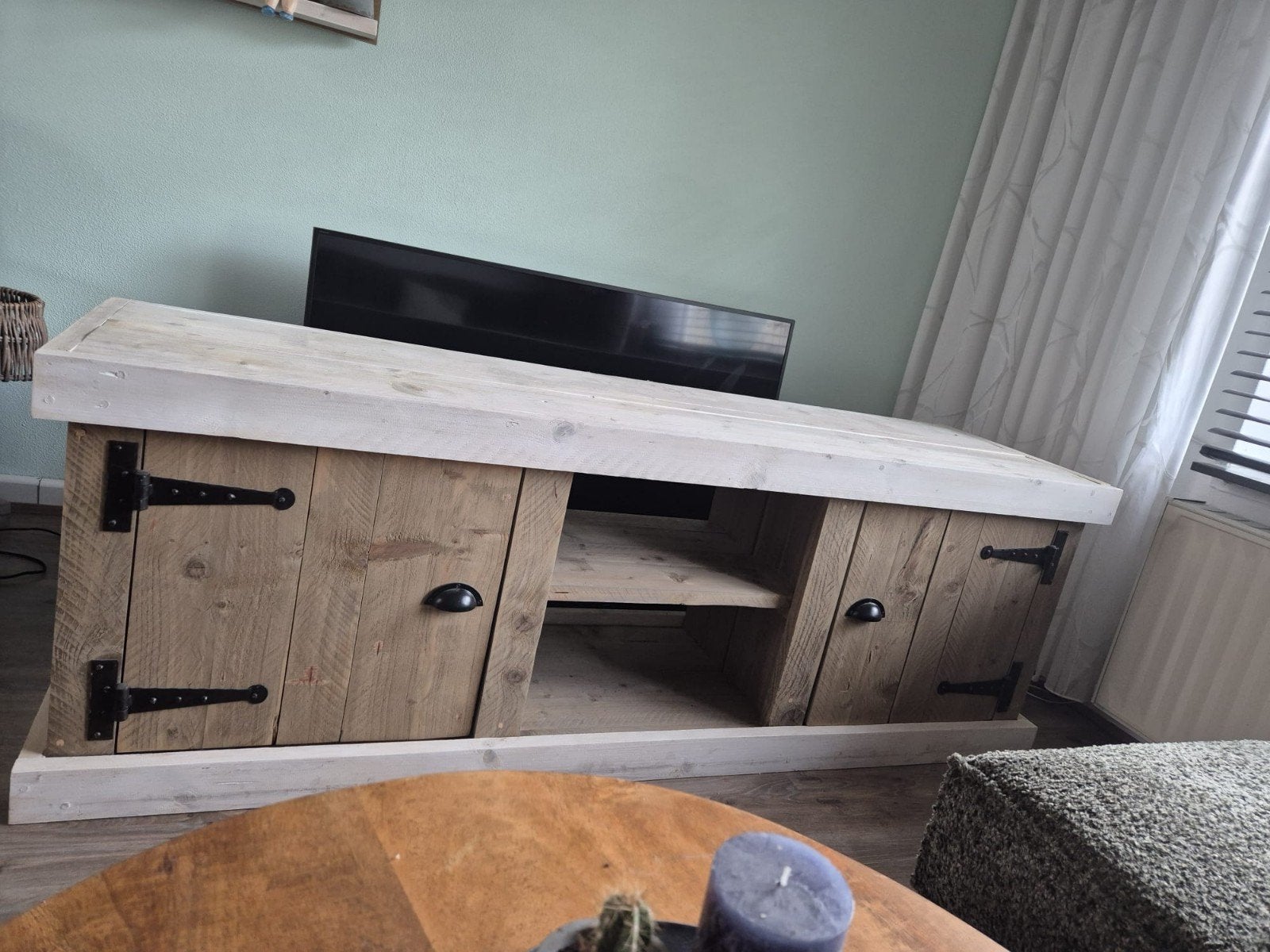 tv dressoir, Ophalen