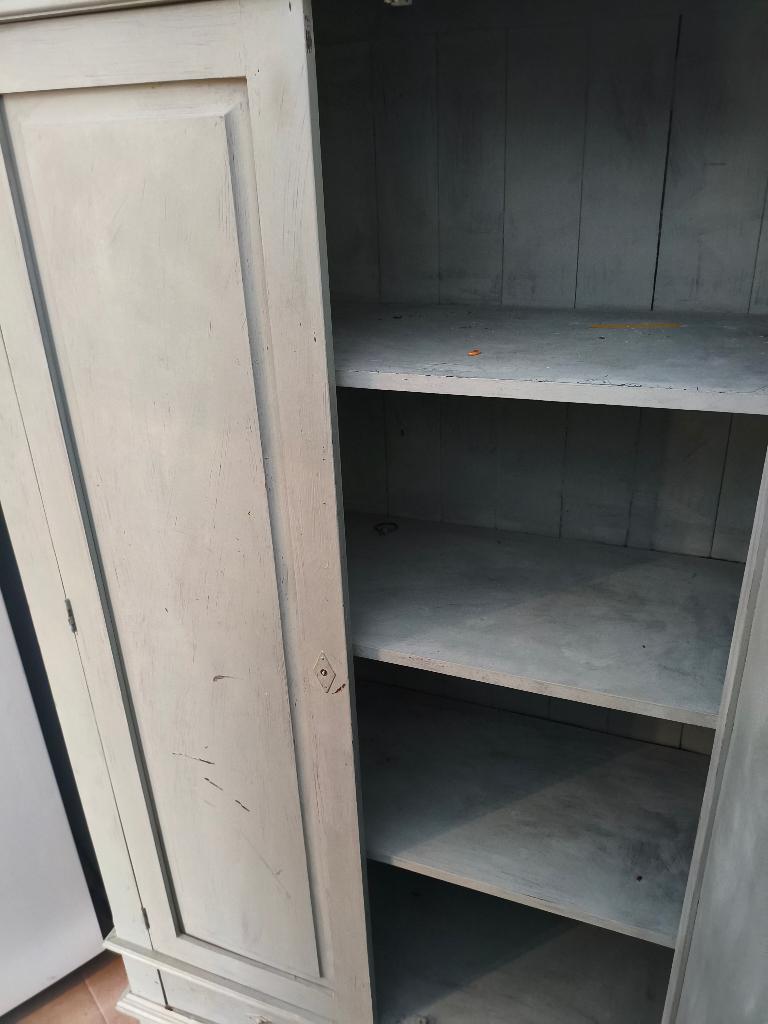 Buffetkast / Voorraadkast – 185 x 110 x 45 cm, Ophalen