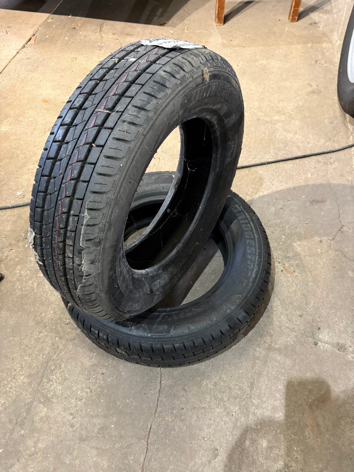 Bridgestone Duravis R410 165/70 R14C banden voor aanhanger, Ophalen, Gebruikt