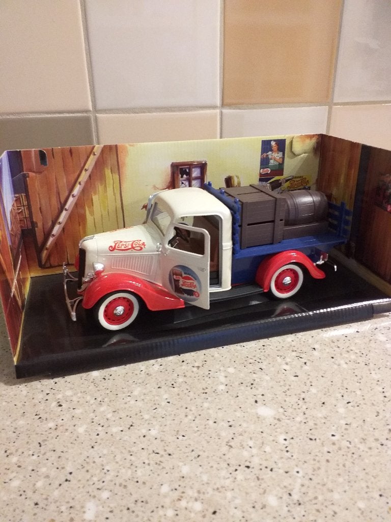 Ford platform Truck, Model in doos., Overige merken, Groter dan 1:32, Nieuw, Ophalen of Verzenden