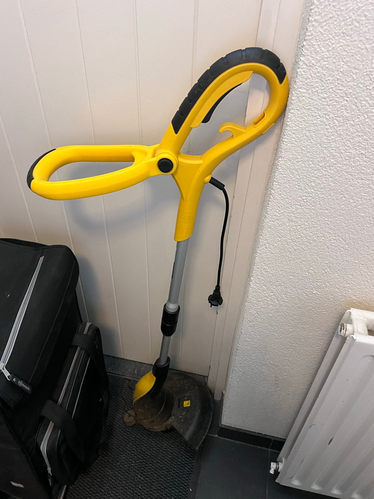 Powerplus elektrische bosmaaier/grastrimmer, Ophalen, Gebruikt, 30 tot 50 cm, Elektrisch
