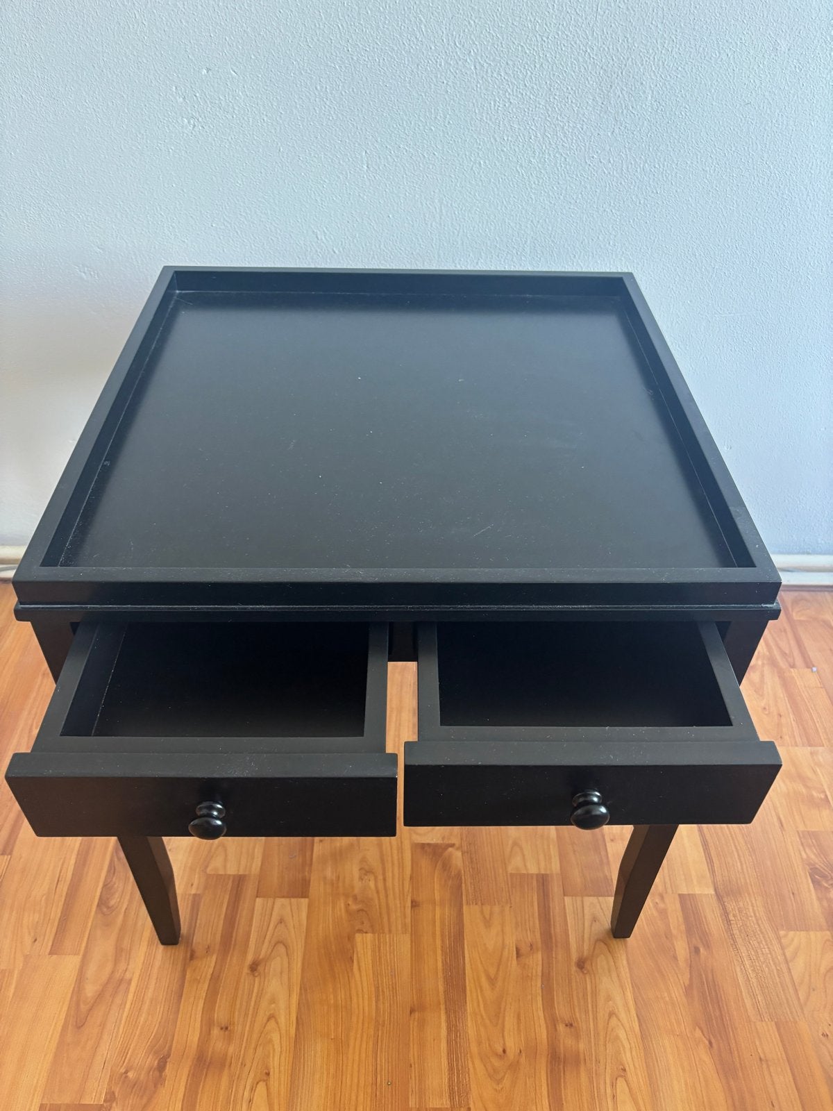 Eichholtz bijzettafel Bleeker - Zwart houten sidetabel, Ophalen, Gebruikt, Vierkant, 55 tot 75 cm