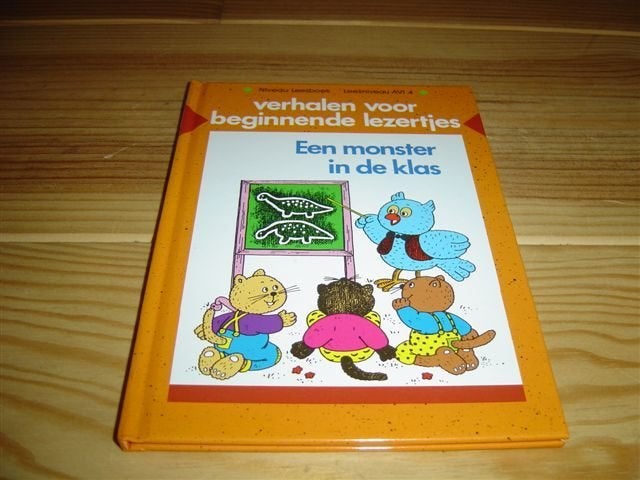 Te koop: een monster in de klas, Ophalen of Verzenden, Gelezen, Fictie algemeen