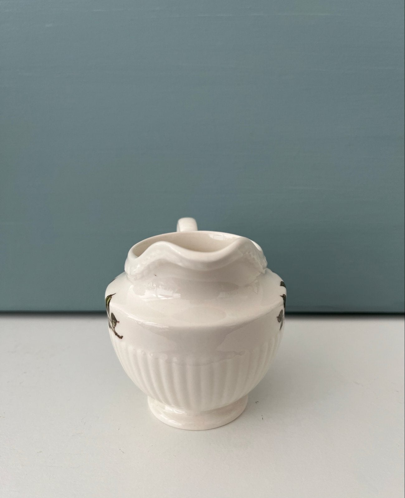 Wedgwood Etruria Barlaston 'Briar Rose' roomkannetje, Ophalen of Verzenden