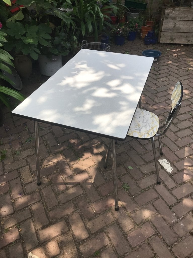 Formica tafel + 1 stoel, Ophalen