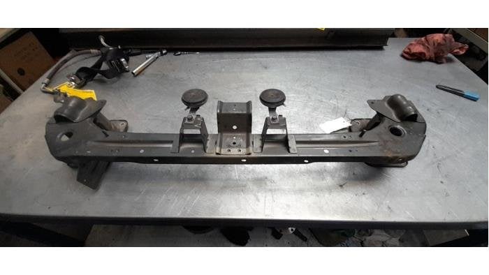 Bumperframe voor van een Citroen C-Crosser, Gebruikt, -, Ophalen of Verzenden, -