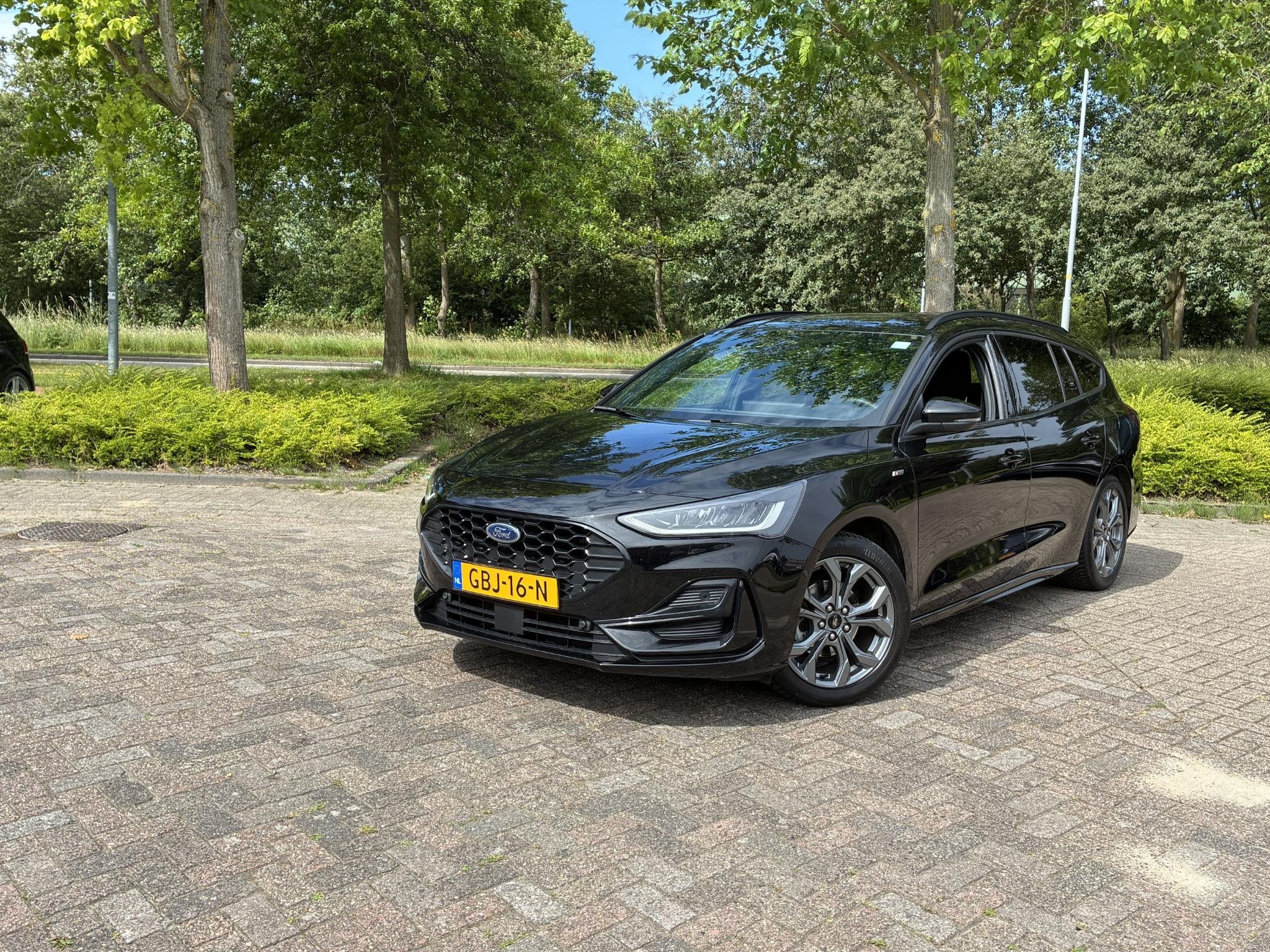 Ford Focus Wagon 1.0 EcoBoost Hybrid ST Line, Auto's, Euro 6, Zwart, Origineel Nederlands, Handgeschakeld
