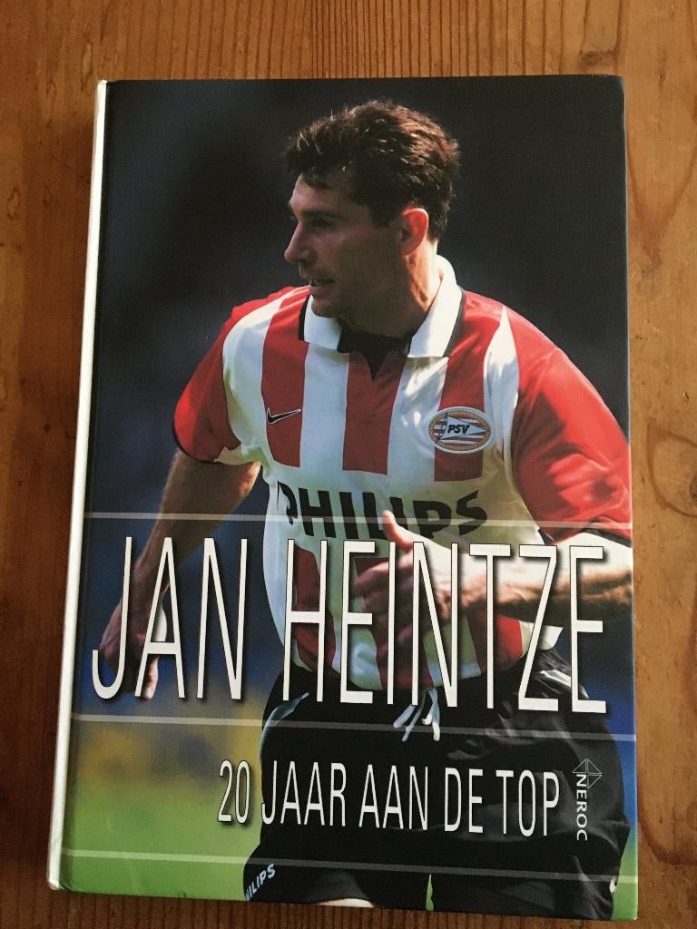 voetbalboek- Jan Heintze ( ex PSV ), Ophalen of Verzenden, Zo goed als nieuw, Balsport