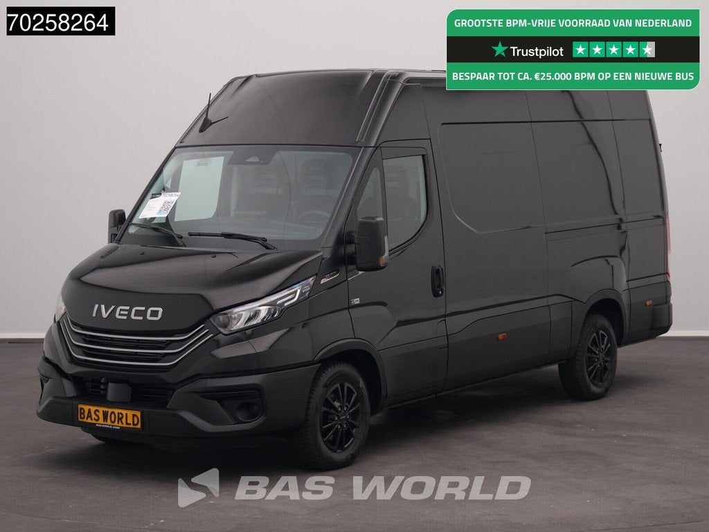 Iveco Daily 35S21 210PK 3.0L Automaat Black Ed. 2025 model L, Auto's, Automaat, Stof, Euro 6, 4 cilinders