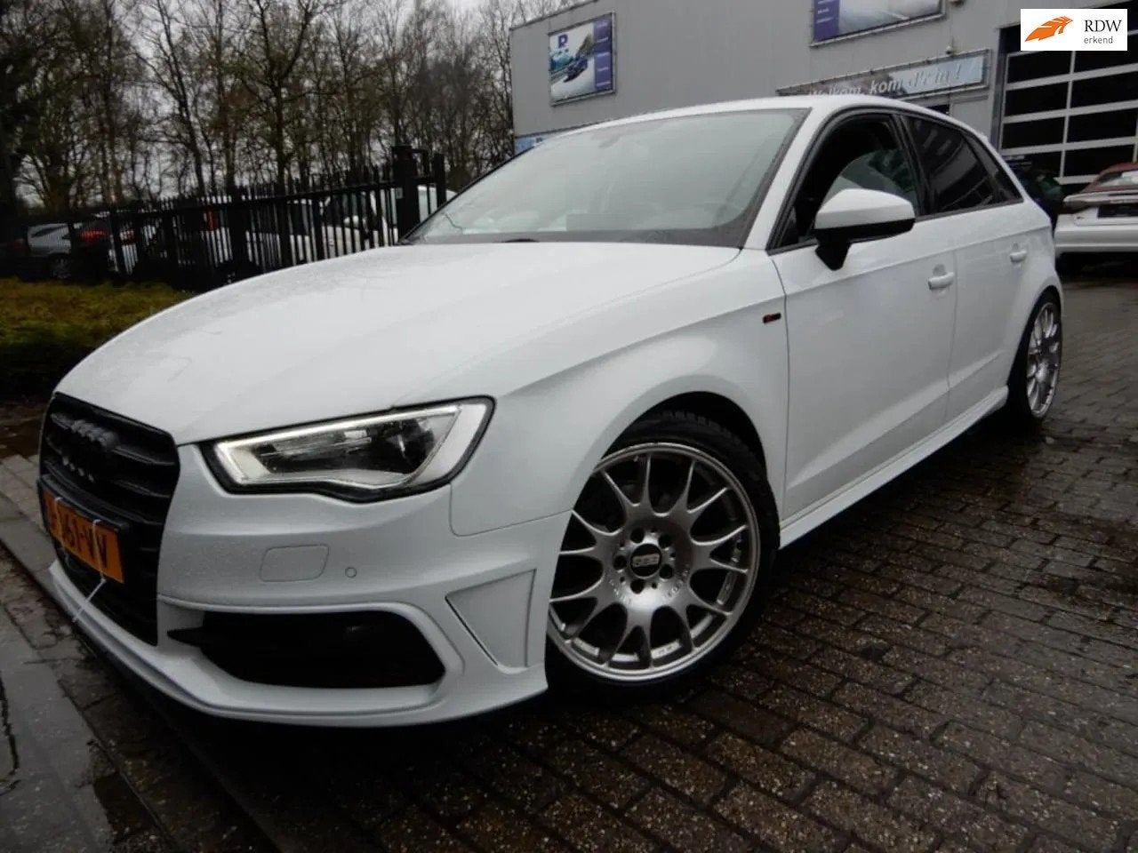 Audi A3 Sportback 1.4 TFSI Ambition Pro Line S, Voorwielaandrijving, Euro 5, Gebruikt, Zwart