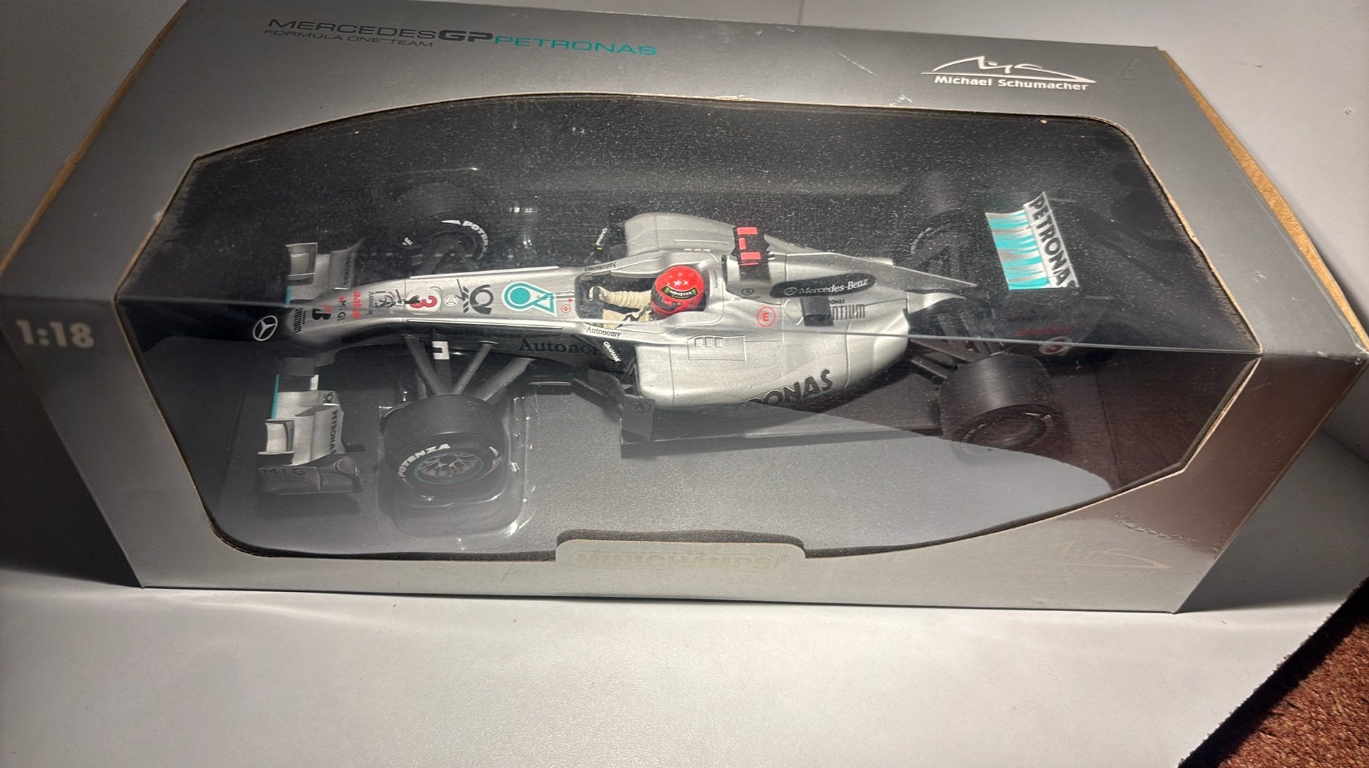 F1 mercedes w01 m.Schumacher 2010 minichamps 1.18, Ophalen of Verzenden, MiniChamps, A, A
