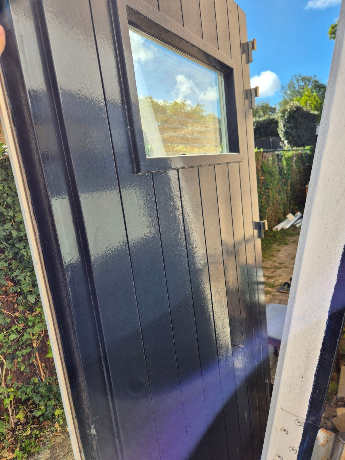 Stevige hardhouten garagedeuren met raampjes, Doe-het-zelf en Verbouw, Deuren en Horren, Ophalen, Zo goed als nieuw, Glas, Buitendeur