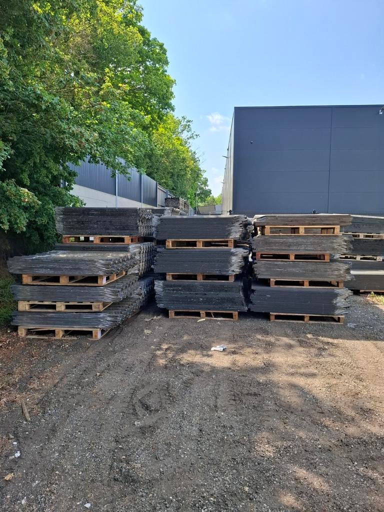 Gebruikte Eterniet golfplaten ( Asbest vrij ) € 3 per stuk, Gebruikt, Ophalen of Verzenden, 50 mm of meer, Minder dan 200 cm