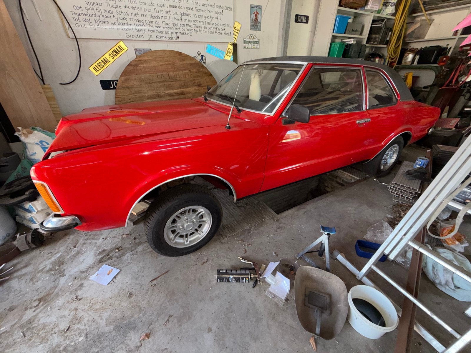 Ford Taunus 1.6 1971 Rood, Auto's, 980 kg, 4 cilinders, Origineel Nederlands, Handgeschakeld