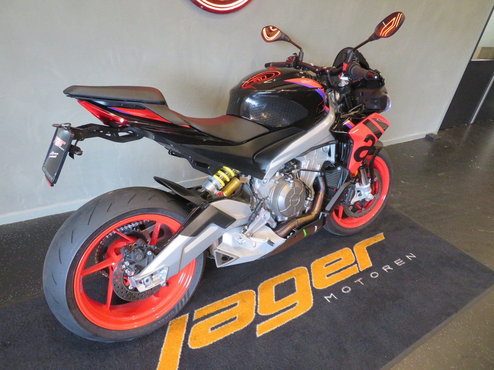 Aprilia Tuono 660 FACTORY NIEUWSTAAT!, Bedrijf, Naked bike