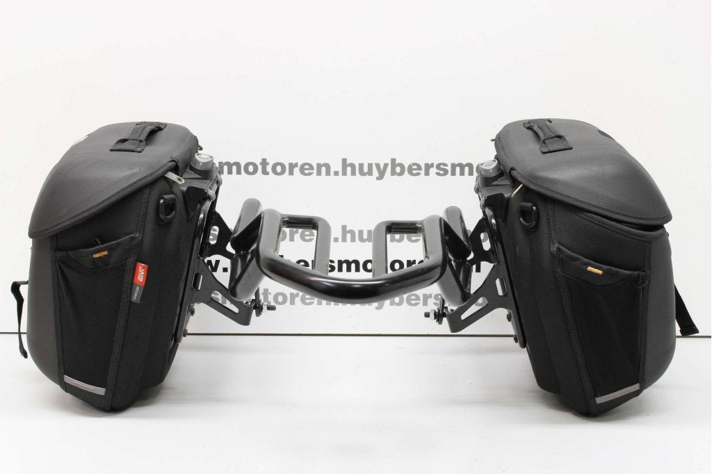 Zijtassen / Koffer set incl. Drager Givi Honda CMX500 Rebel, Motoren, Onderdelen | Honda, Ophalen, Info@huybersmotoren.nl, Gebruikt