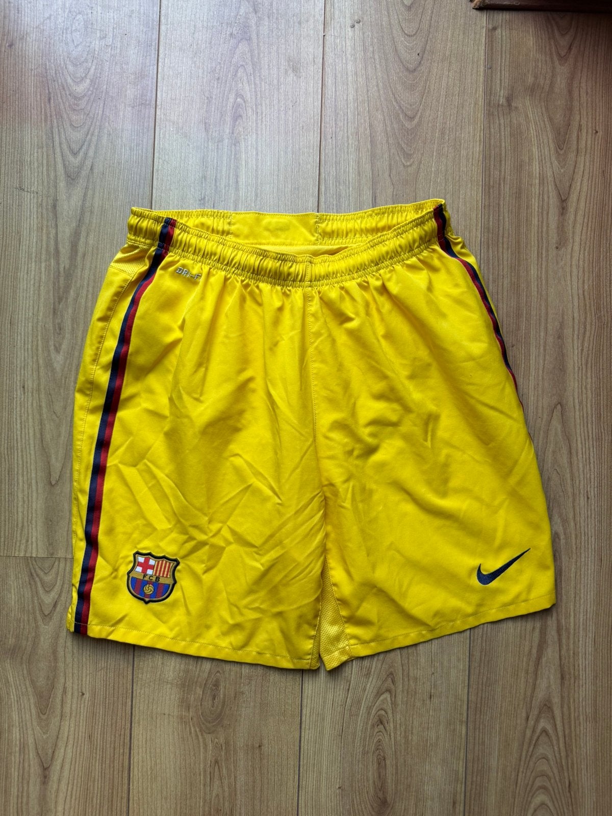 Voetbalbroekje voetbal shorts FC Barcelona football shorts, Ophalen of Verzenden, Zo goed als nieuw, Voetbal