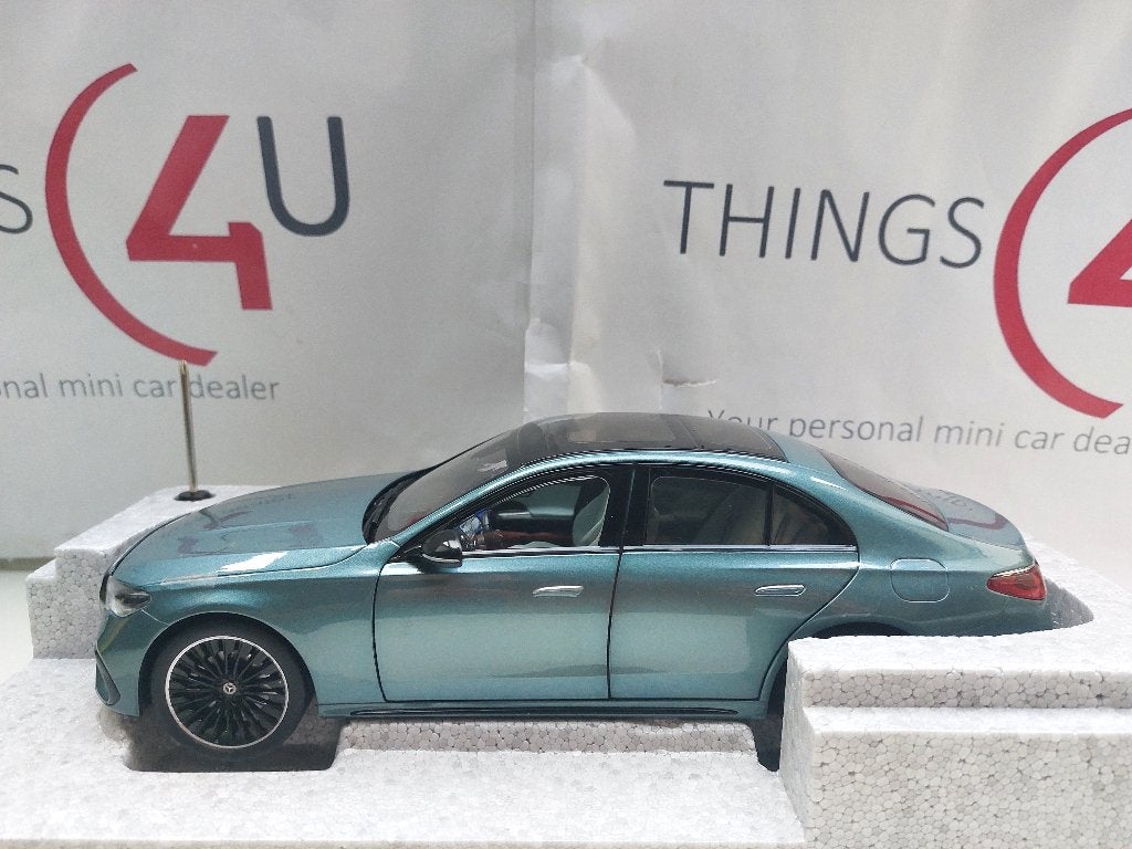 iScale 1:18 Mercedes-Benz E-Klasse W214 Limousine 2024 verde, Ophalen of Verzenden, Nieuw, Auto, Overige merken