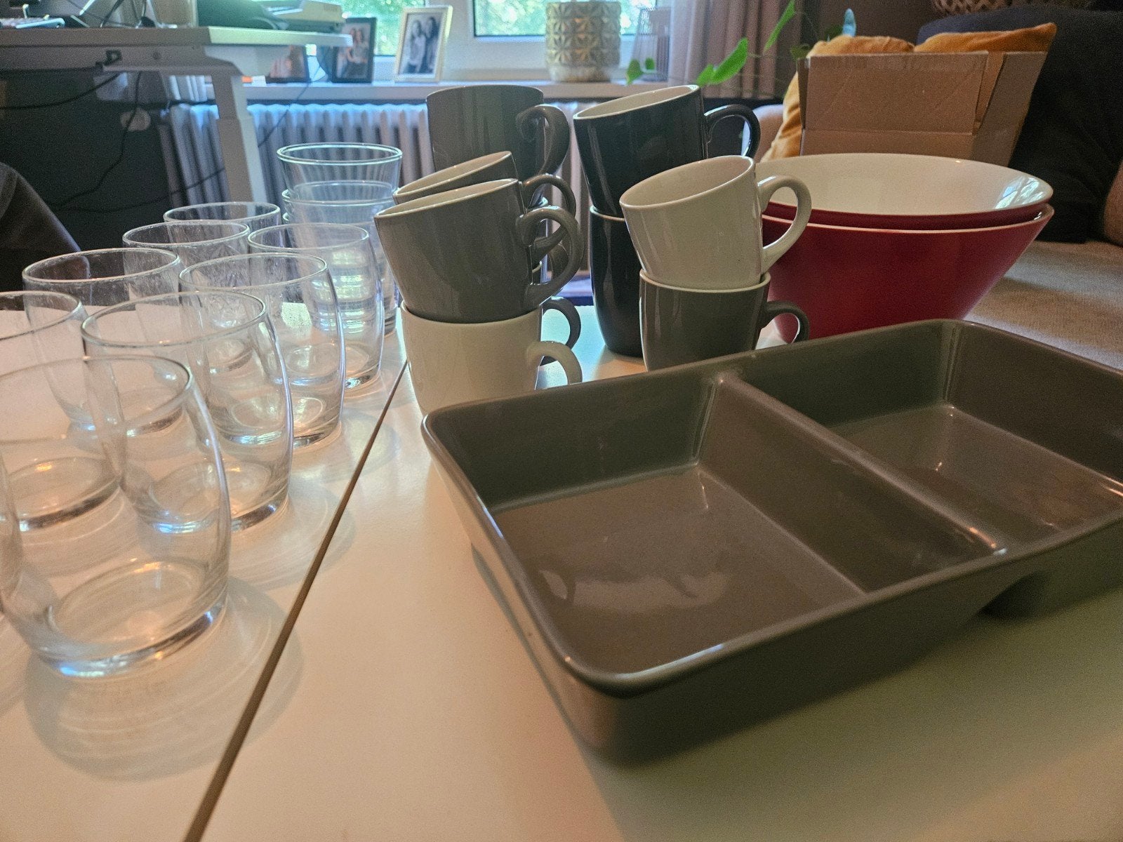 Divers servies en glazen, gratis af te halen, Huis en Inrichting, Ophalen, Gebruikt, Glas, Effen