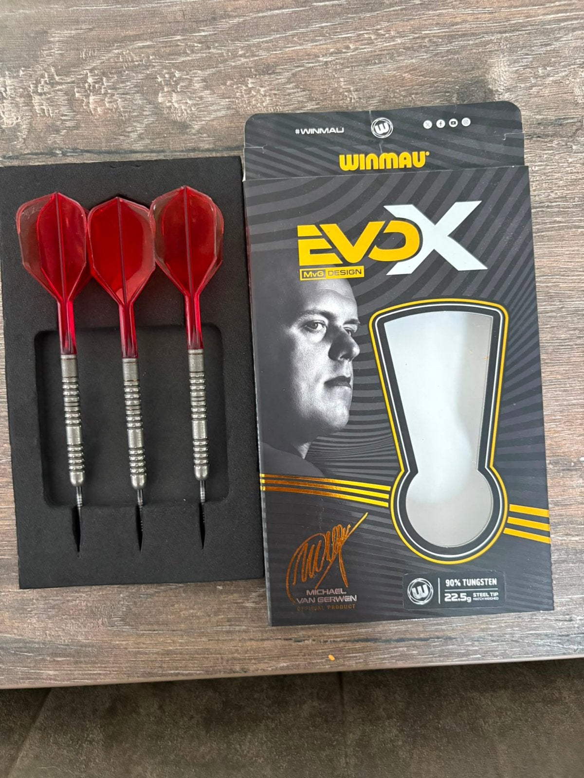 Winmau EVOX Michael van Gerwen Darts 22.5g, Ophalen of Verzenden, Zo goed als nieuw, Pijlen