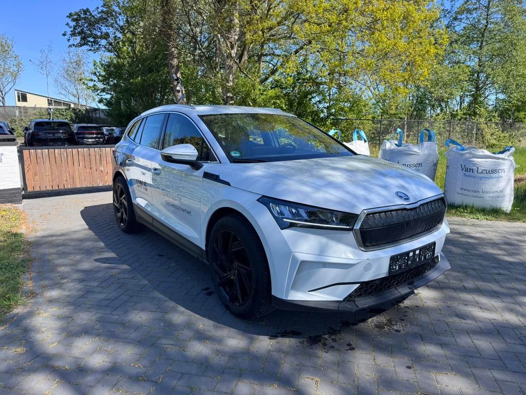VERKOCHT !!   Skoda Enyaq 85 loft 210kw Camera ACC Ambaince, Auto diversen, Munchen, Wit, Elektrisch, SUV of Terreinwagen