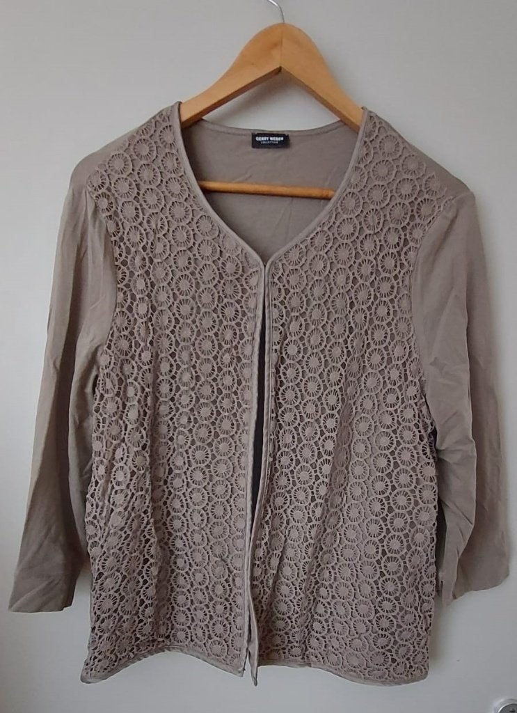 Gerry Weber Collection vest met opengewerkt patroon, maat 46, Beige, Maat 46/48 (XL) of groter, Ophalen of Verzenden, Zo goed als nieuw