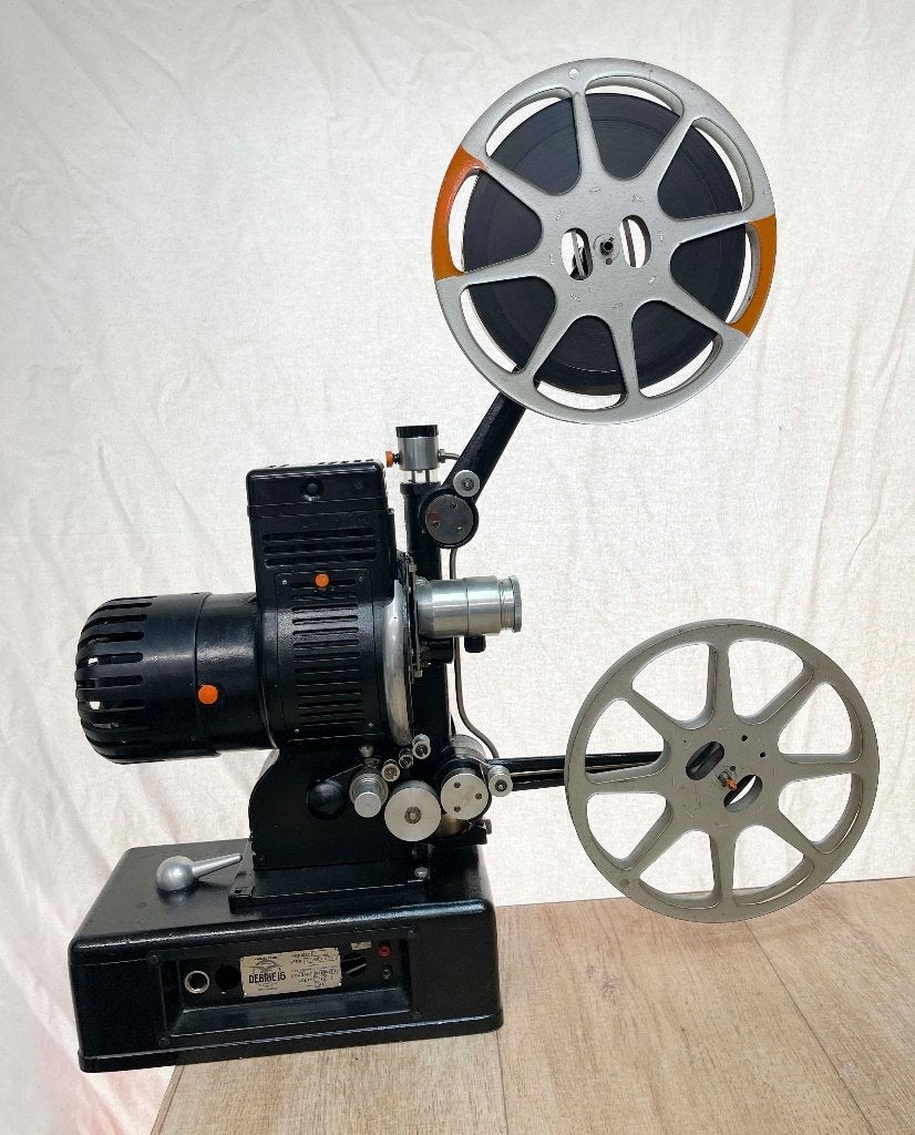DEBRIE16 mooi en vintage professionele 16mm-filmprojector, Verzamelen, Fotografica en Filmapparatuur, N, N, DEBRIE16, Ophalen of Verzenden